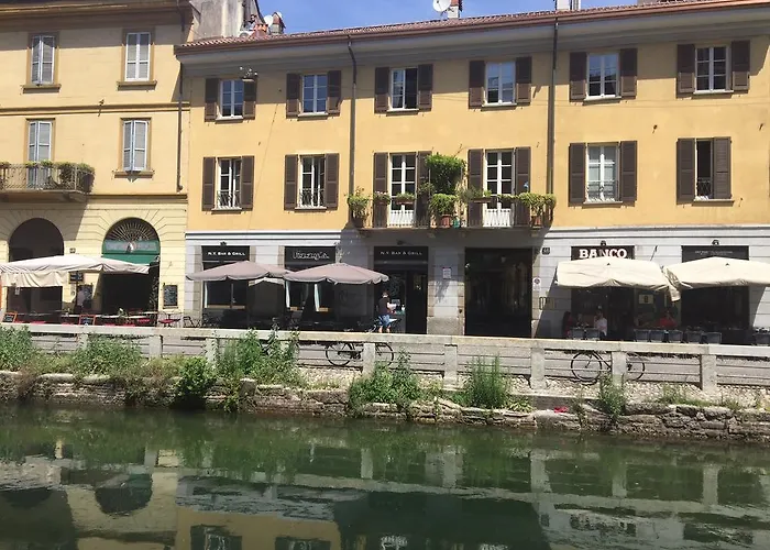 Lovelyloft - Alzaia Naviglio Lägenhet