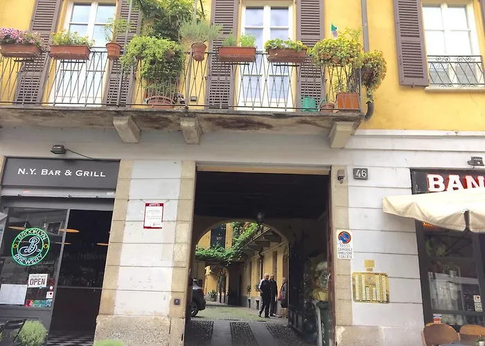 Lovelyloft - Alzaia Naviglio Lägenhet