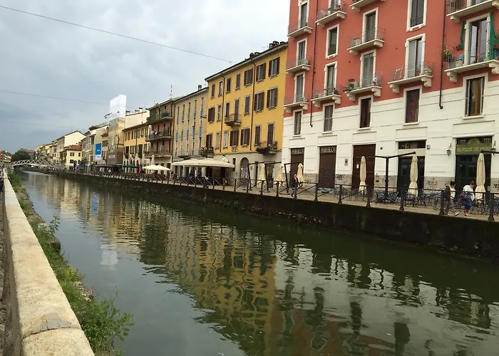 Lovelyloft - Alzaia Naviglio Lägenhet